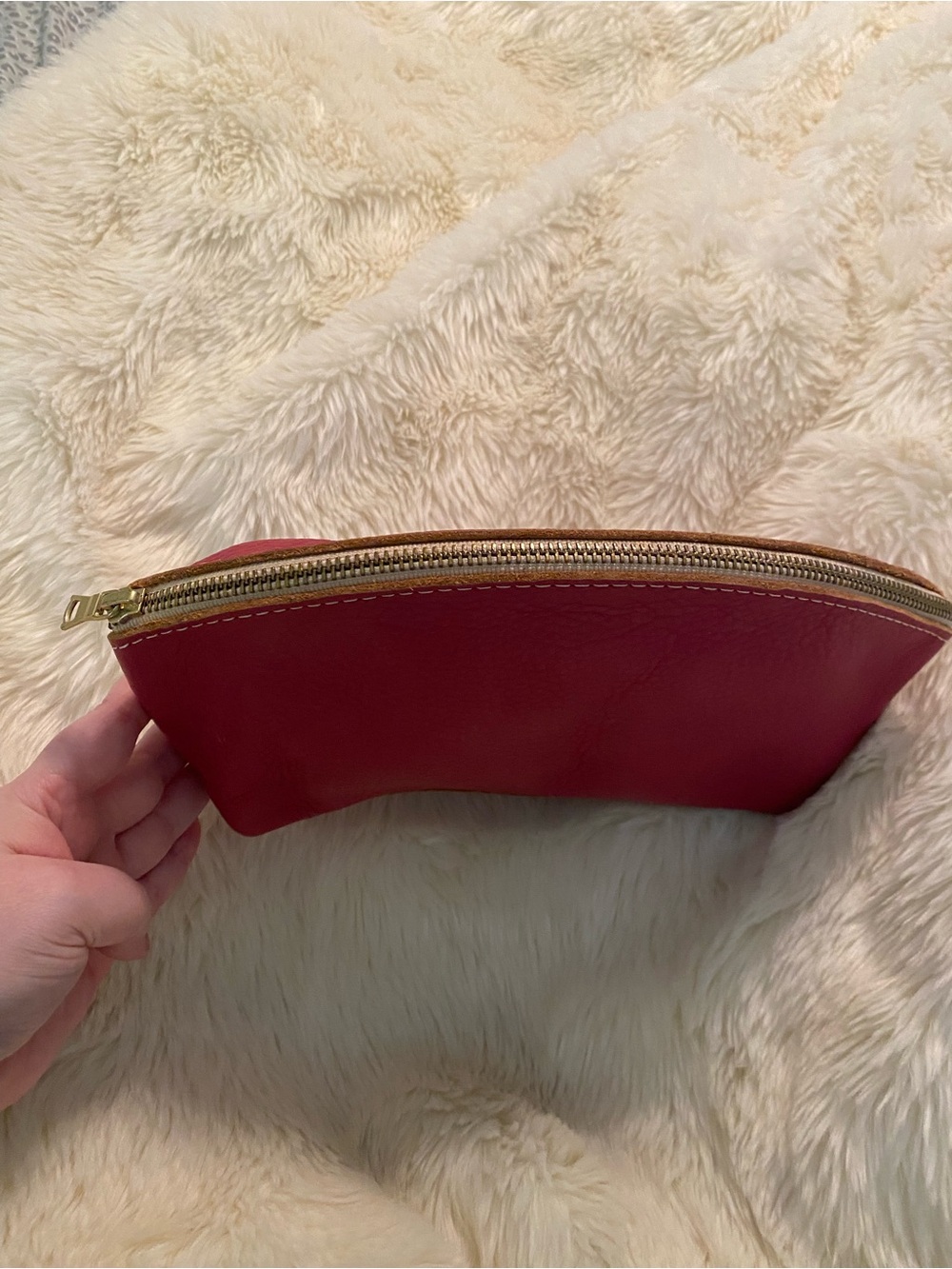 Portland Leather Red Pebbled Leather Cosmetic Pouch - Picture 2 of 5